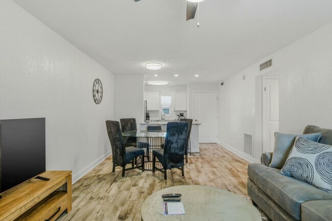 Photo - 3909 W Cleveland St Unit SI ID1471517P