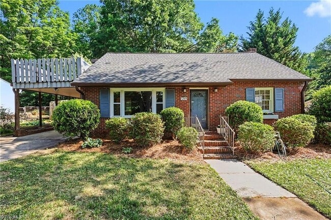 Photo - 1249 Wedgewood Dr
