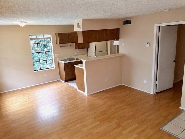 Building Photo - 2750 Holly Hall St Unit 512