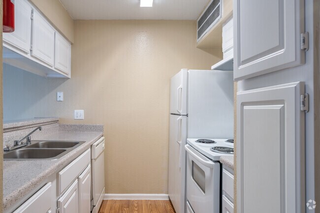 1BR, 1BA - 815SF - Salado at Cityview