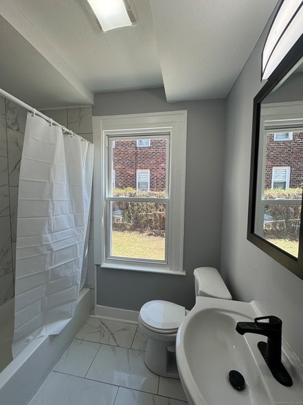 Photo - 174 Goffe Terrace