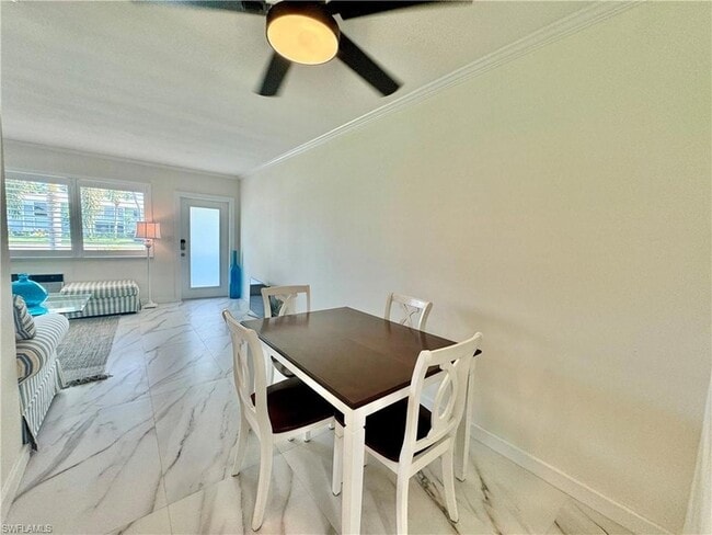 Photo - 473 12th Ave S