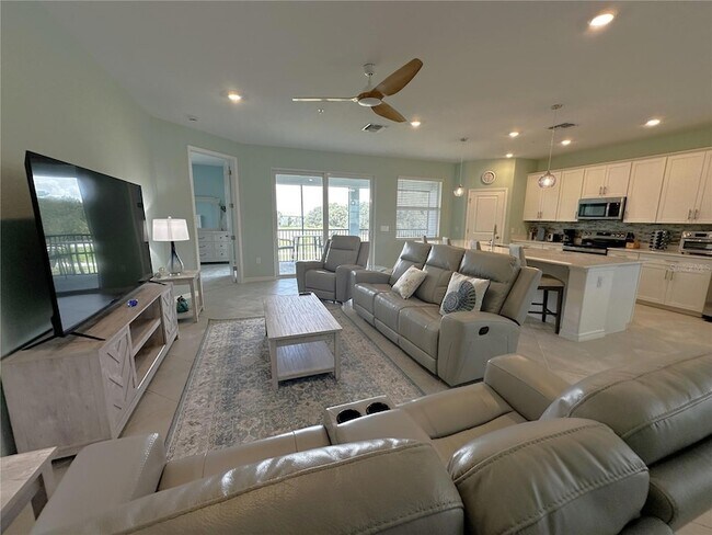 Photo - 350e E Marion Ave