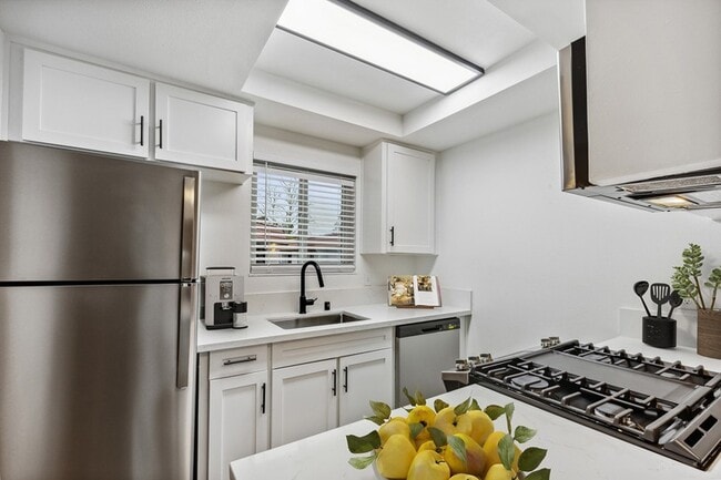 Photo - ReNew Twenty50