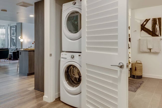 Photo - 1001 Minor Ave Unit SI ID1226767P