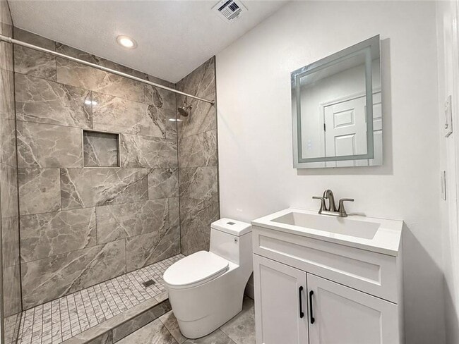 Photo - 1609 W Esplanade Ave
