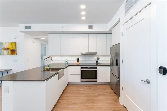 Photo - 460 NE 5th St Unit ID1040095P