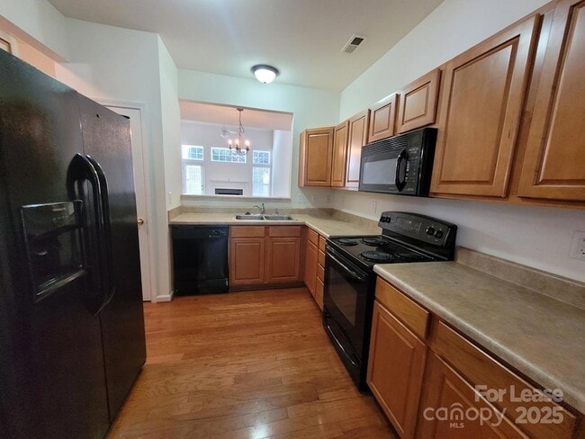 Photo - 120 N Arcadian Way