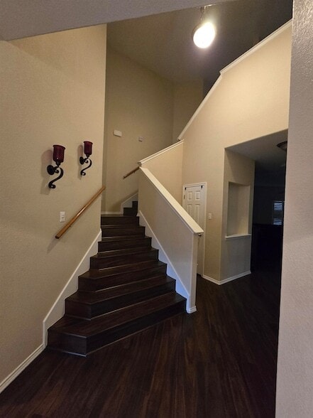 Photo - 123 Veracruz Dr