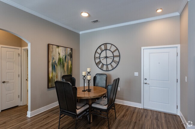 2BR, 2BA - 1155SF.- Dining Area - Vintage Foxland Apartments