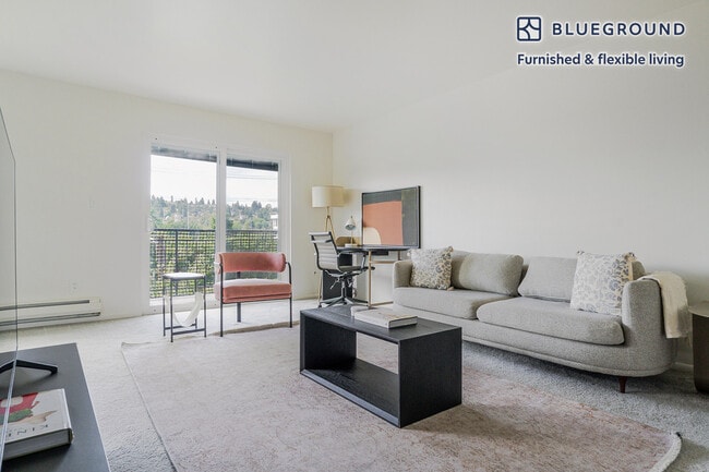 Building Photo - 2850 15th Ave W Unit FL2-ID900