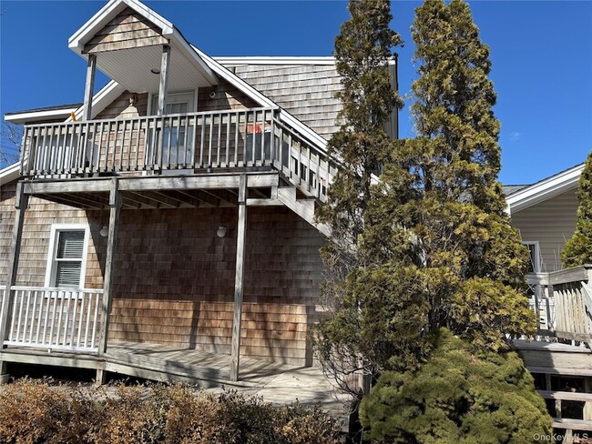 Photo - 64 Old Riverhead Rd