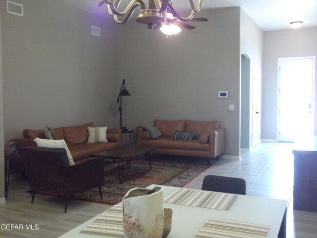 Photo - 7836 Enchanted View Dr