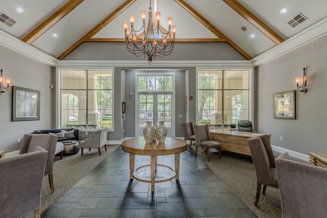 Building Photo - Grand Estates at Kessler Park