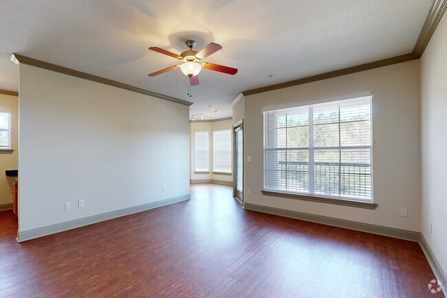 2BR, 2BA - 1,194SF - Living Room - The Lakes At Turtle Creek Apartment Homes