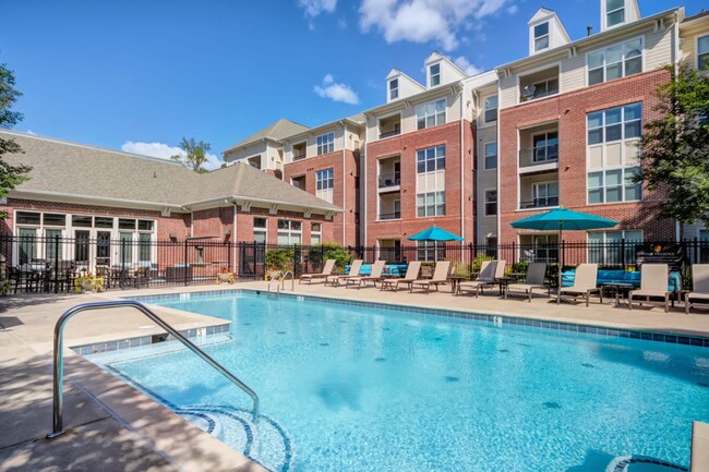 Building Photo - Vista Laurel Highlands