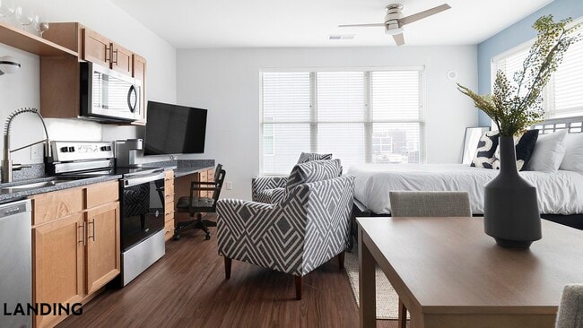 Photo - 302 13th St S Unit PH702