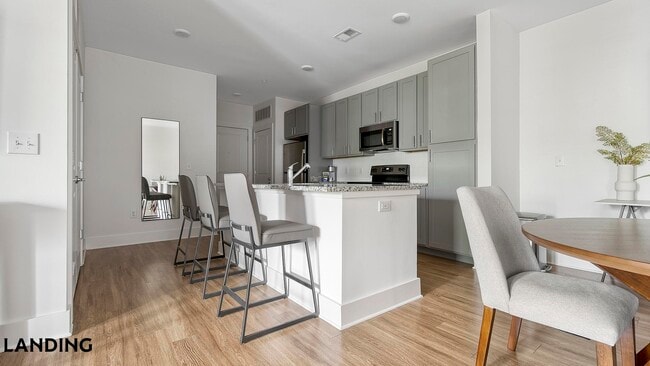 Photo - 5209 Craftsman Dr Unit 300-410