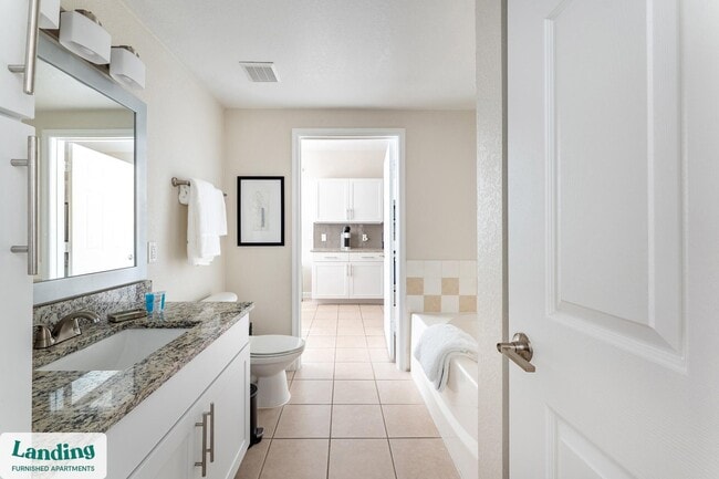 Photo - 2801 Biltmore Park Dr Unit 18-208