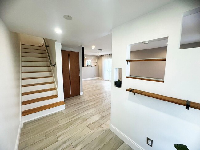 Photo - 321 Sandtree Dr