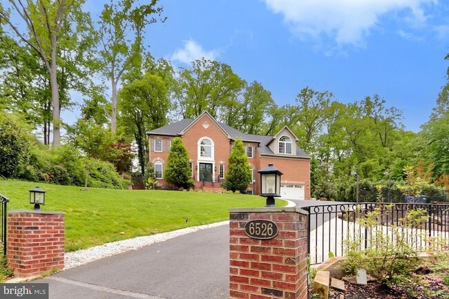 Building Photo - 6526 Dearborn Dr