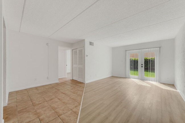 Photo - Riverside at South Daytona