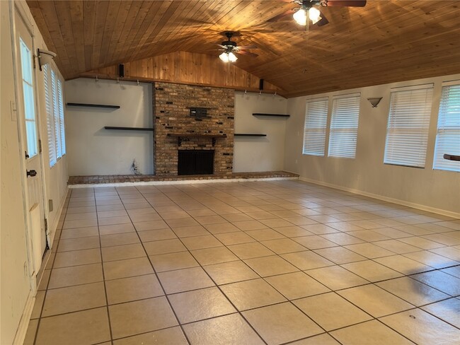 Photo - 2614 W Newton Cir