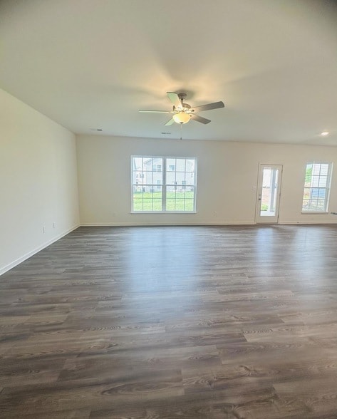 Photo - 2380 Geranium Ln