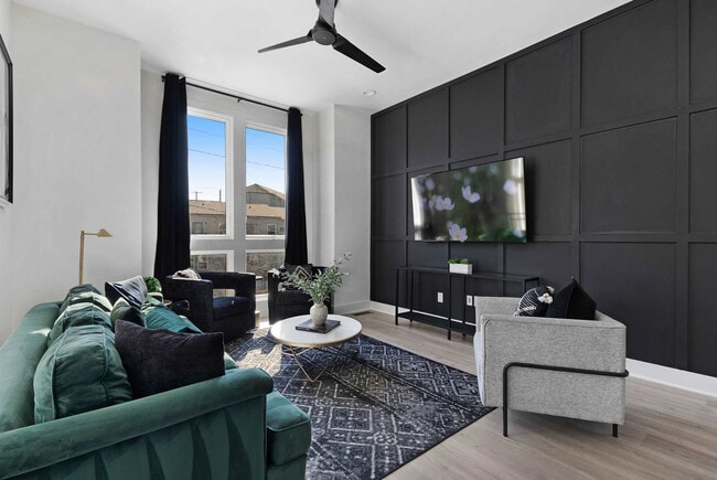 Photo - 919 Ramsey St Unit ID1241257P