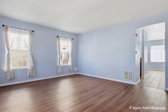 Photo - 749 S Parkside Dr