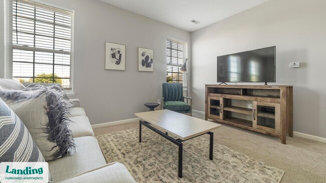 Building Photo - 6460 Chelsea Glen Dr Unit 17-6618.1405604