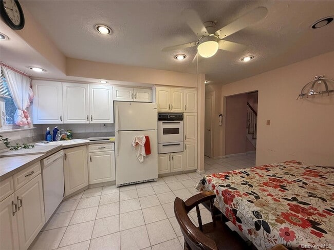 Photo - 15 Sherry Ln