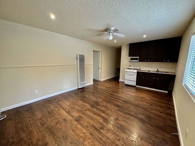 Photo - 25840 CA-243