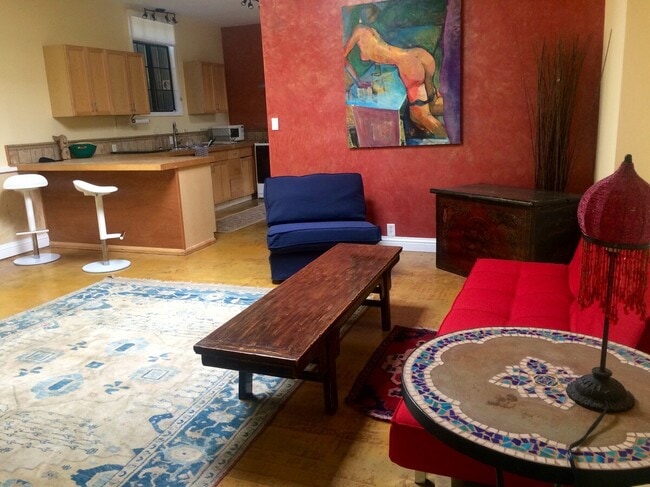 2918 Ledgewood Drive - 2918 Ledgewood Drive