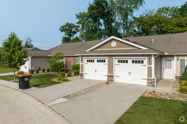 Photo - Redwood Newark