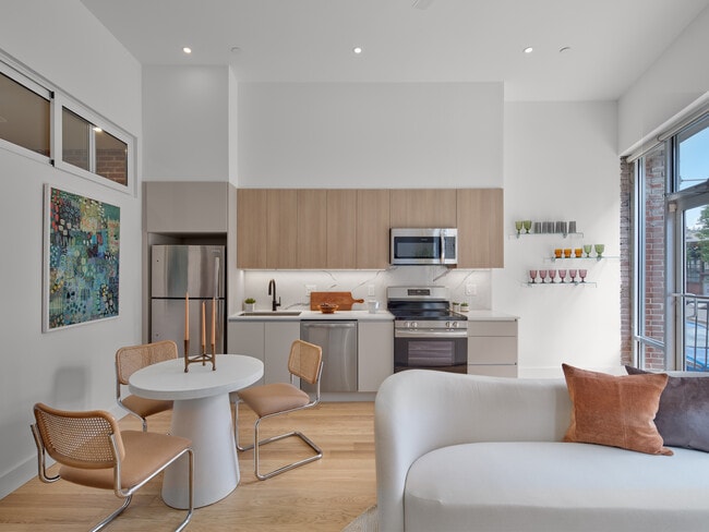 Montesino 1 BR Palazzo - The Piazza