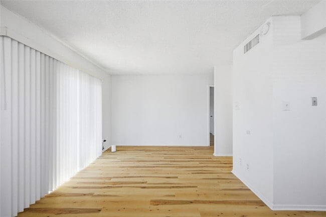 Photo - 2707 Windswept Cove Unit 201