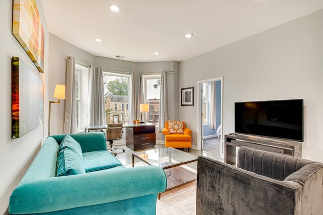 Photo - 4904 W Fulton St Unit ID1306062P