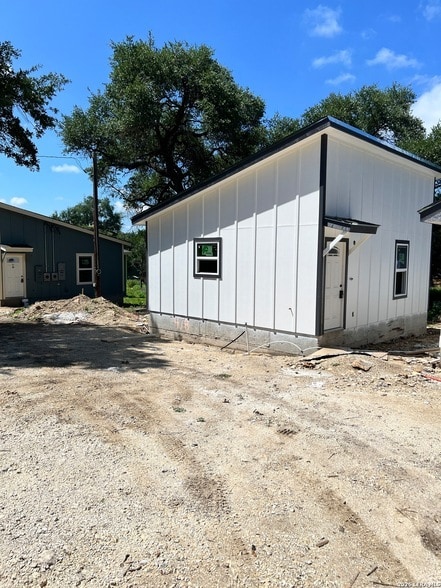 Building Photo - 478 Valley View St