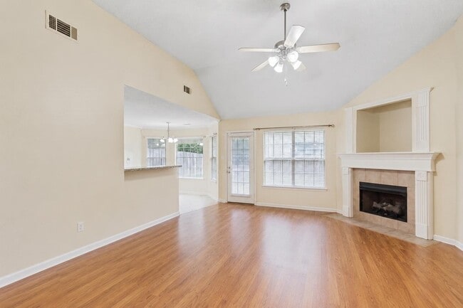 Photo - 1654 Far Dr