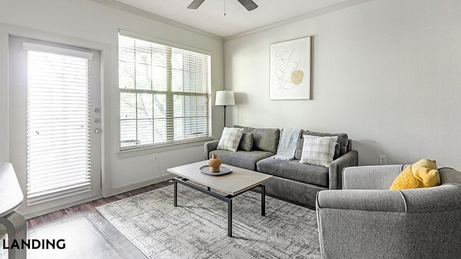 Building Photo - 10800 Lakeline Blvd Unit 11201