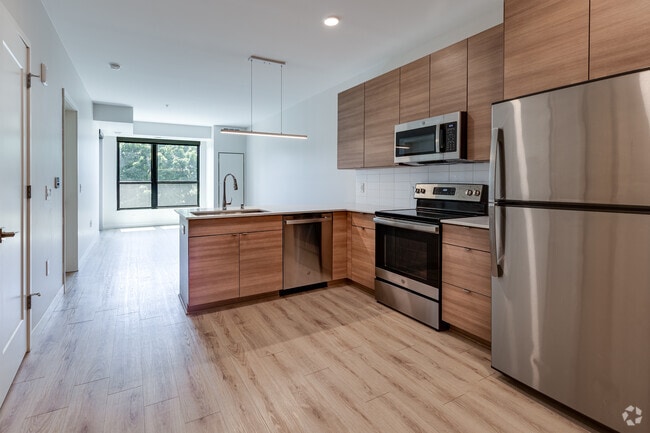 1BR, 1BA - 684SF - Kitchen and Living Room - Ratio