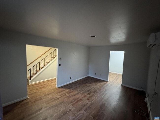 Photo - 2508 Naylor St