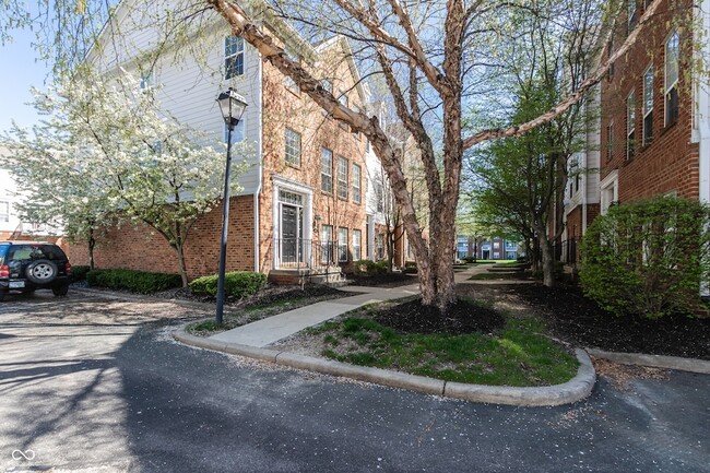 Photo - 420 Beverly Ct