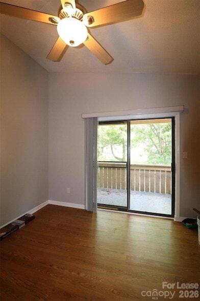 Photo - 1472 Riverwood Ct
