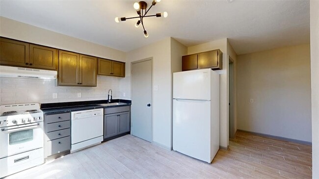 Photo - 725 Peppertree Dr Unit 26