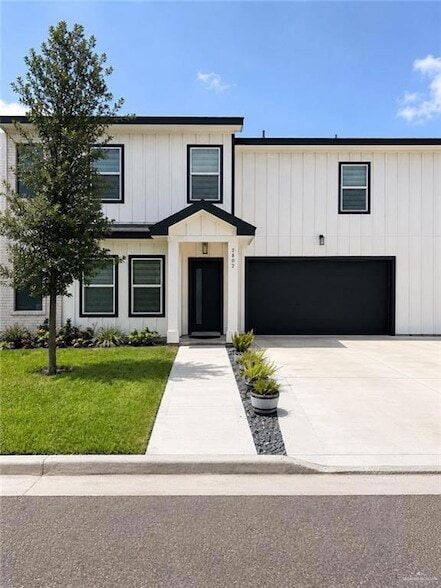 Building Photo - 2802 Stablewood