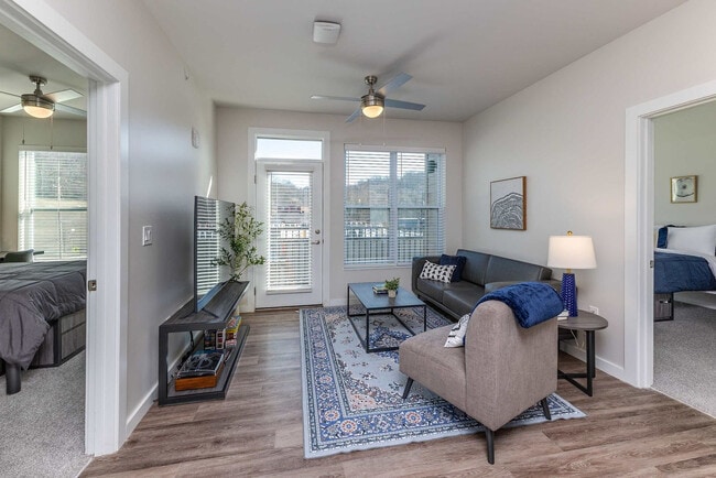 Photo - 2746 Central Pkwy Unit FL4-ID1261717P