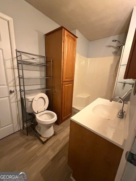 Photo - 2002 Chicago Ave NW