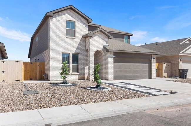 Photo - 1861 Icon St